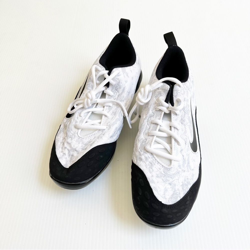Nike- NEW Women’s Lunar Hyperdiamond 2 Pro Size 10